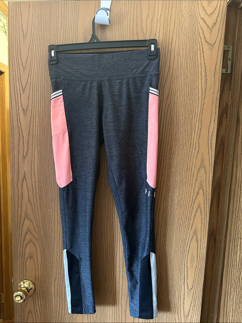 PINK Victoria's Secret Charcoal Gray Leggings with Pink Panels